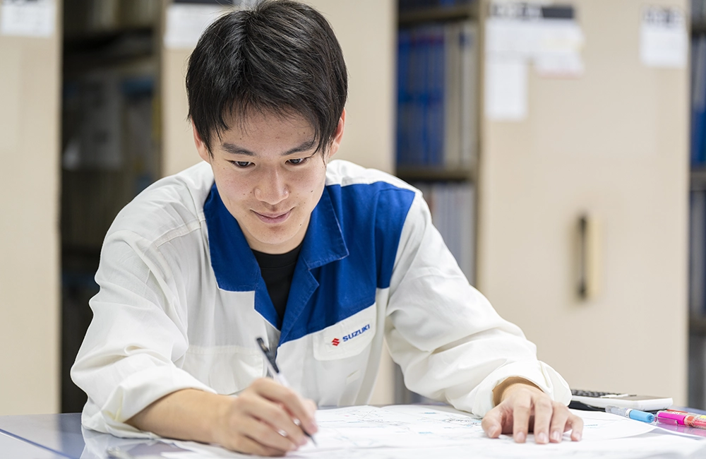 先輩社員紹介