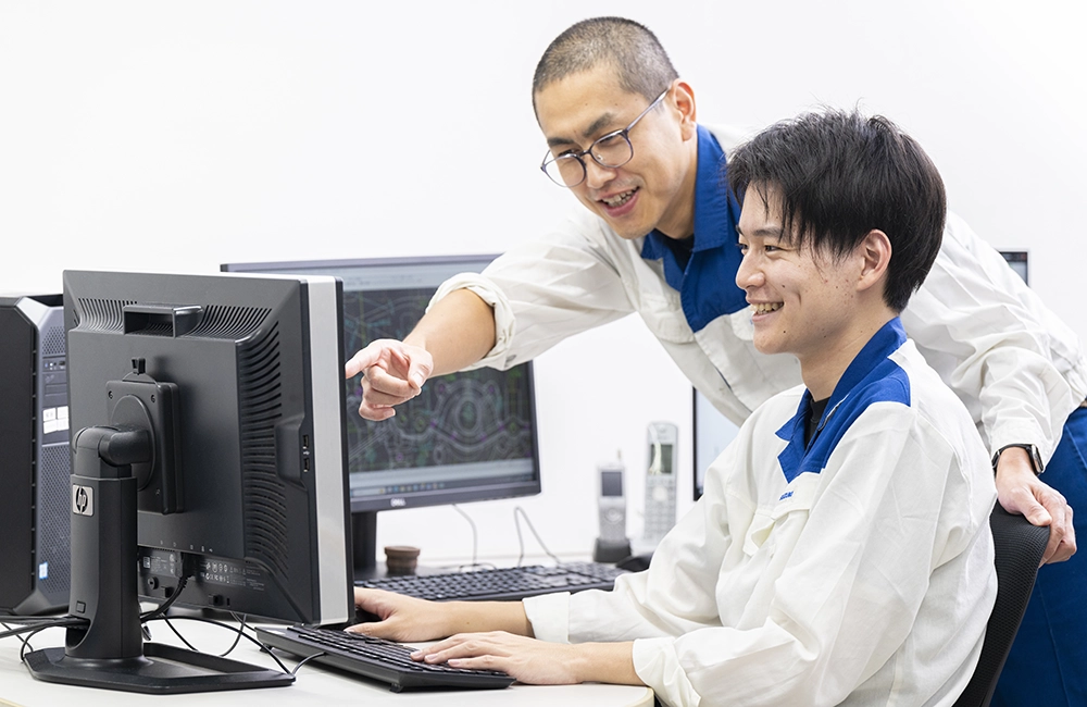 先輩社員紹介