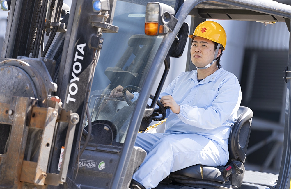 先輩社員紹介